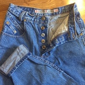vintage high waisted mom jeans